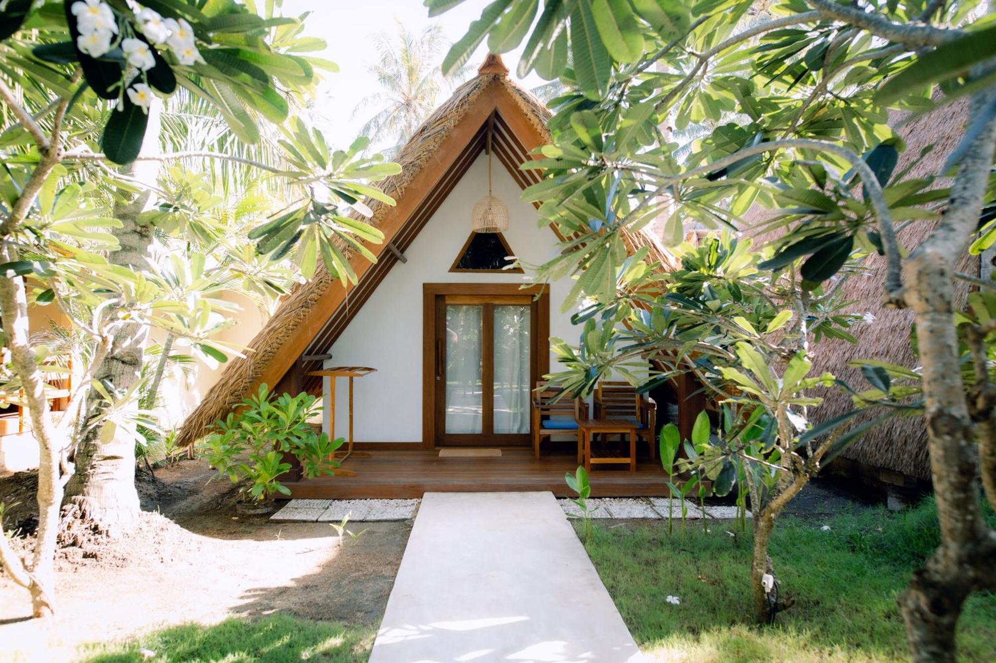 Island View Bar & Bungalow Гили-Эйр Экстерьер фото